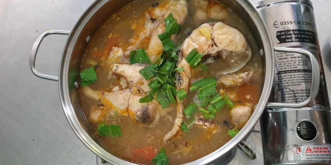 Cách làm lẩu cá trôi đậm đà, thơm ngon đơn giản cho ngày sum họp 1 Laucatroi1200 1200x675 1