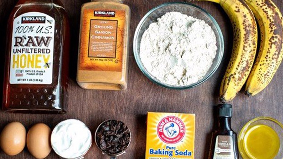 Nguyên liệu món ăn bánh chuối sữa chua bằng nồi chiên không dầu