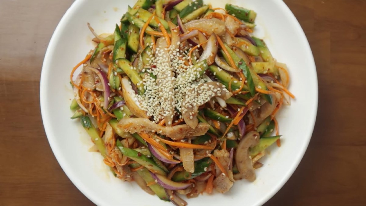 Gỏi da heo dưa leo