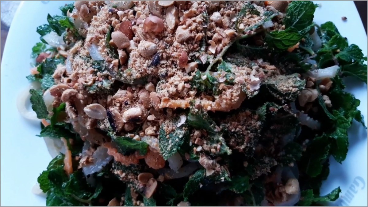 Gỏi da heo húng lủi