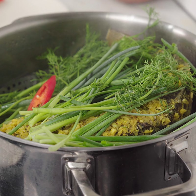 Bước 4 Hấp cá Cá chép hấp bia sả