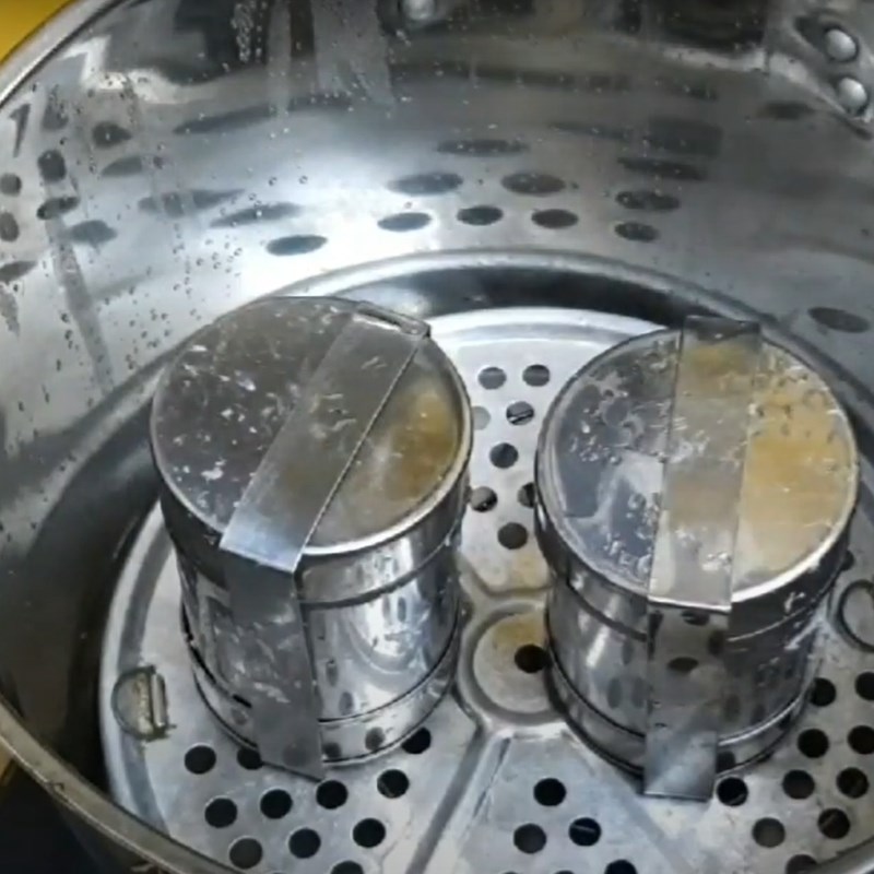 Bước 7 Hấp chả Chả lụa l&agrave;m bằng m&aacute;y xay thịt