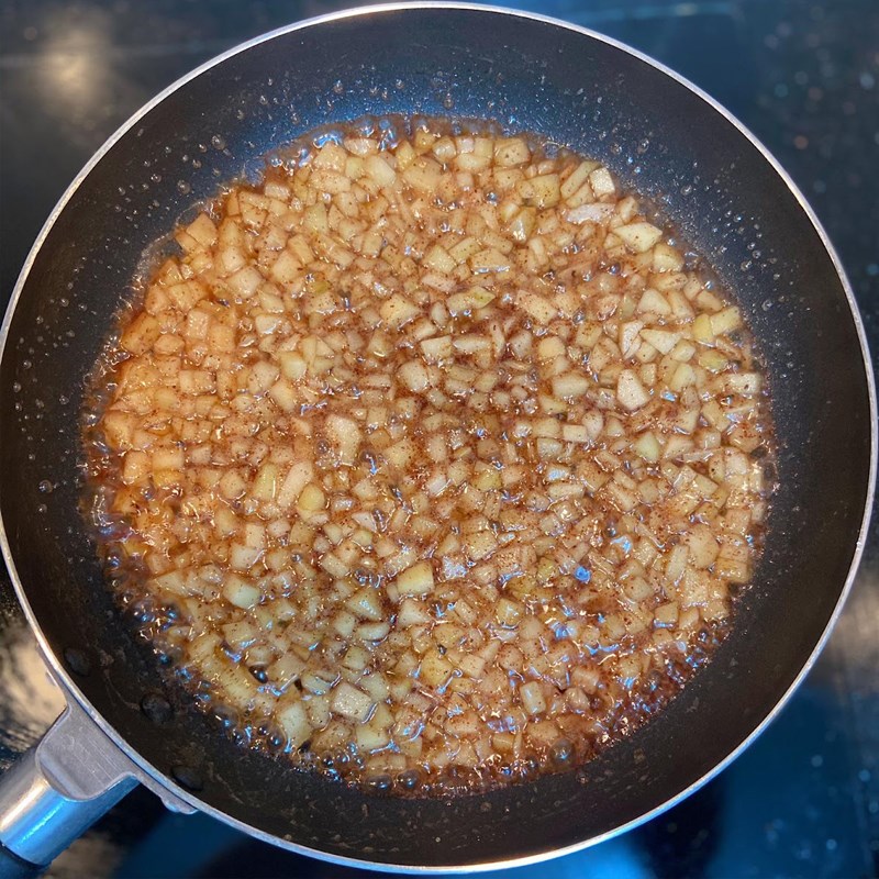 Bước 4 Làm nhân bánh Bánh táo nướng truyền thống