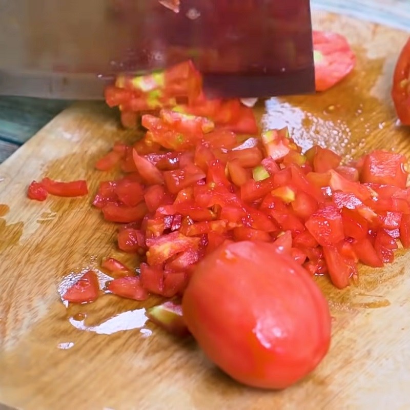 Bước 1 Làm nước sốt cà chua Lagu bò nấu đậu