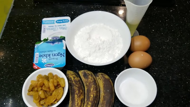 Nguyên liệu món ăn bánh chuối sữa chua bằng nồi chiên không dầu