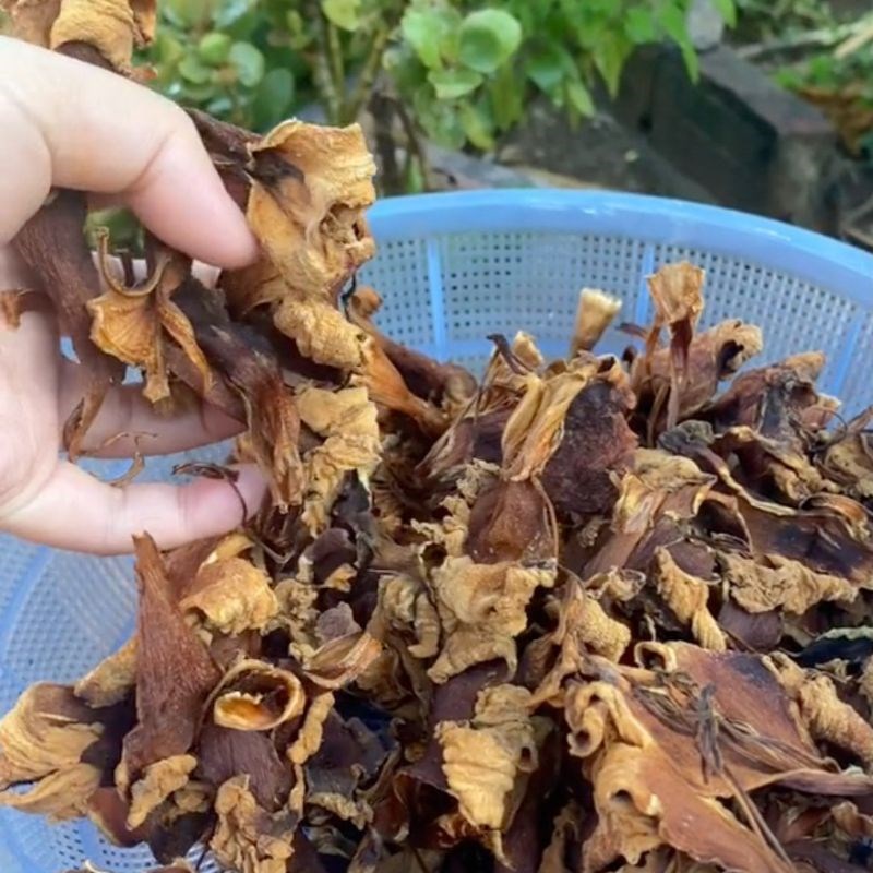 Bước 1 Phơi hoa n&uacute;c n&aacute;c C&aacute;ch chế biến hoa n&uacute;c n&aacute;c kh&ocirc;