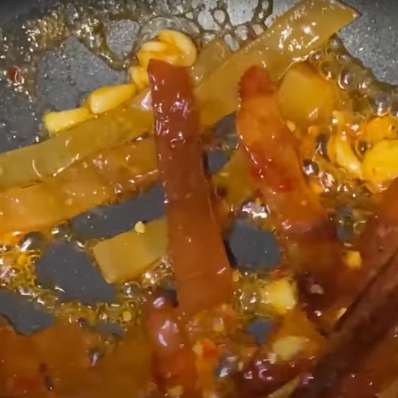 Bước 2 Rim cá bò khô Cá bò khô rim nước mắm