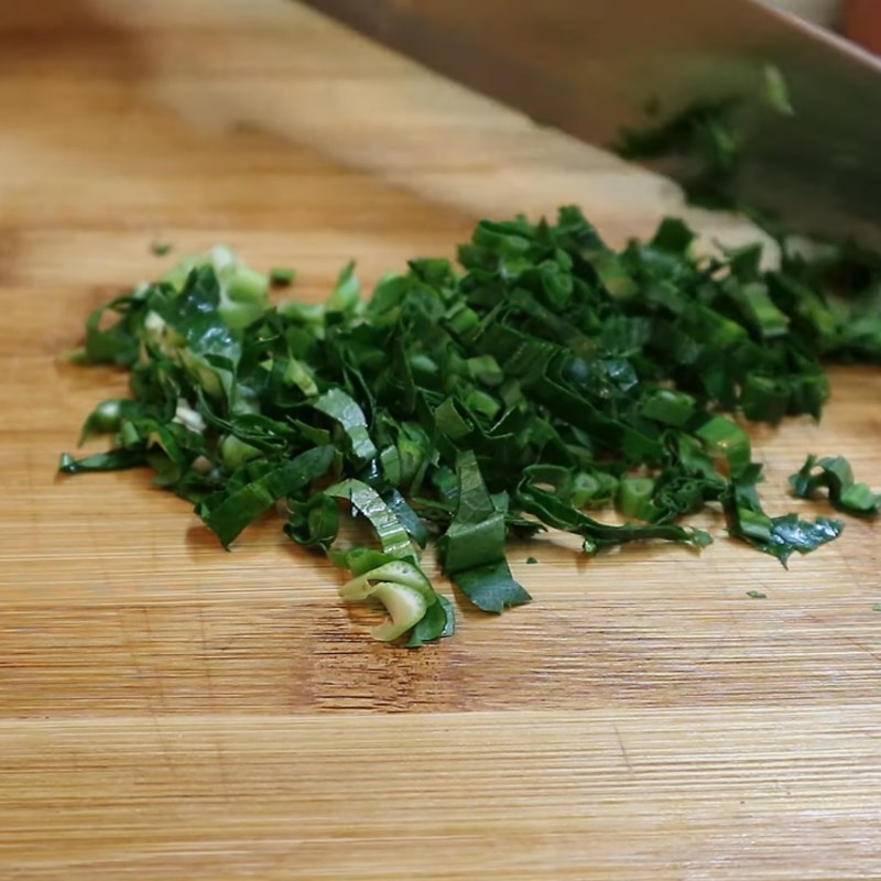 Bước 3 Sơ chế các nguyên liệu còn lại Gỏi da heo hoa chuối