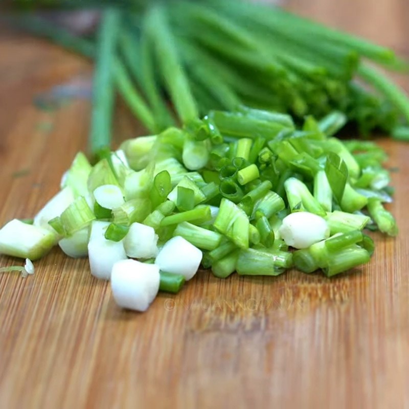 Bước 2 Sơ chế các nguyên liệu khác Cháo cá lóc nước cốt dừa