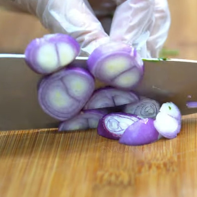 Bước 2 Sơ chế các nguyên liệu khác Cháo cá lóc nước cốt dừa