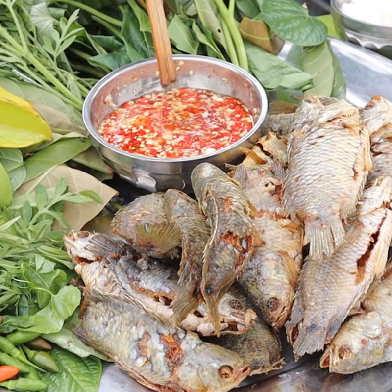 Bước 4 Thành phẩm Cá rô chiên xù chấm mắm gừng