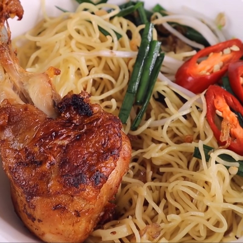 Bước 8 Thành phẩm Mì gà quay bằng chảo