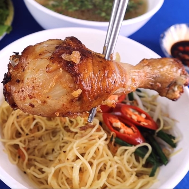 Bước 8 Thành phẩm Mì gà quay bằng chảo