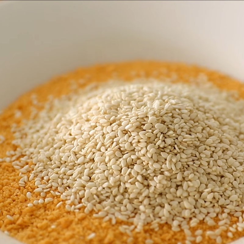 Bước 2 Trộn hỗn hợp bột Cà tím chiên giòn tẩm mè