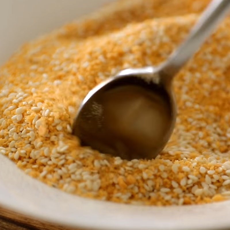 Bước 2 Trộn hỗn hợp bột Cà tím chiên giòn tẩm mè