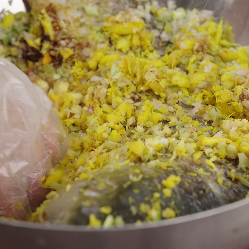 Bước 3 Ướp cá Cá chép hấp bia sả