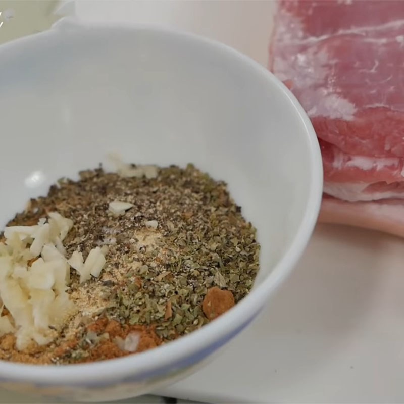 Bước 2 Ướp thịt Thịt xông khói