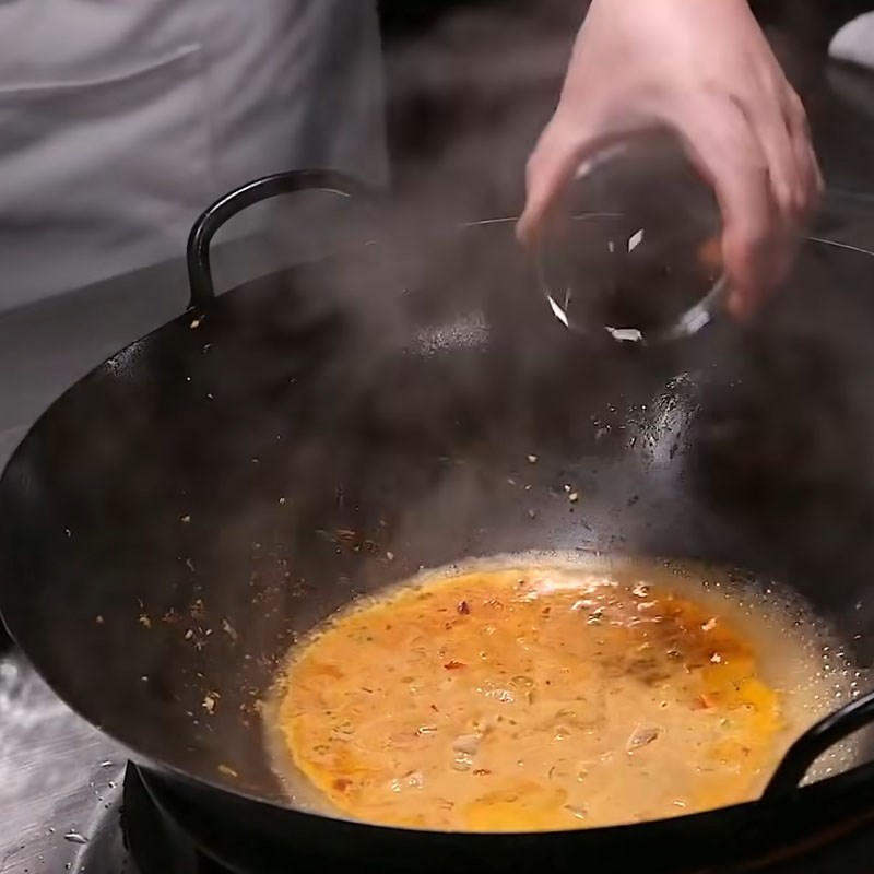 Bước 5 Xào thịt heo Cà tím chiên giòn sốt thịt bằm