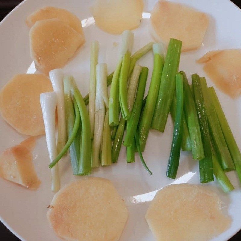 Bước 2 Hấp cá Cá chép hấp bia sốt ớt cay