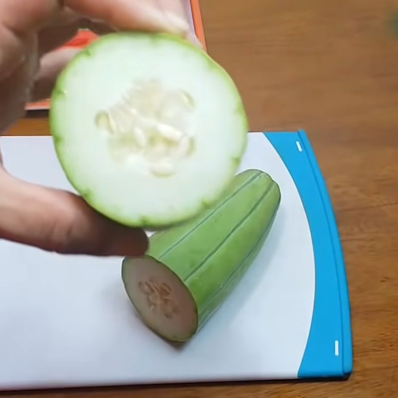 Bước 2 Sơ chế dưa gang Dưa mắm miền Tây