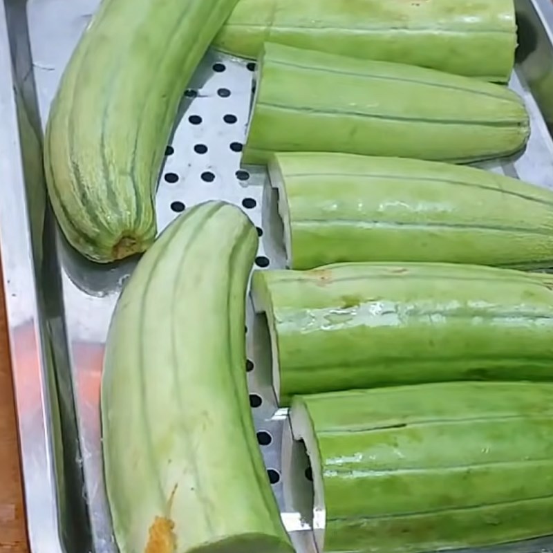 Bước 2 Sơ chế dưa gang Dưa mắm miền Tây