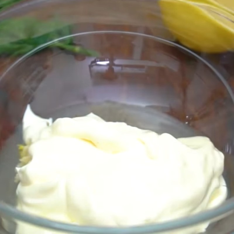 Bước 2 Làm sốt trộn Salad tôm cần tây sốt mayonnaise