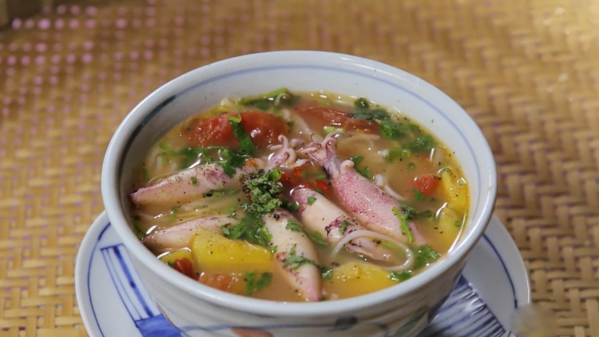 Hướng dẫn nấu bún mực Phú Yên thơm ngon, đơn giản để chiêu đãi cả nhà 16 BeFunky collage 2021 02 01T110311.403 1200x676 1