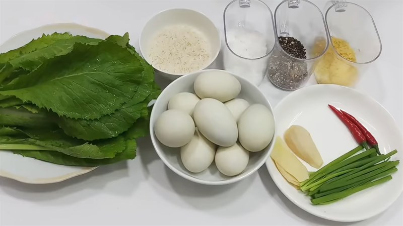 Nguyên liệu món ăn cháo trứng vịt lộn đậu xanh, cháo trứng vịt lộn cải xanh