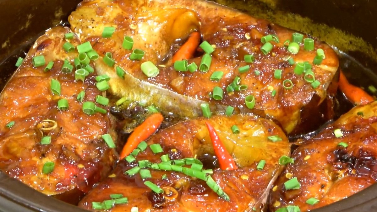 Cách làm cá dứa kho tộ thơm ngon đậm đà, cực hao cơm tại nhà 17 CaDuaKhoToCachKhoCaThomNgonBatMatBatComONha7 39screenshot 1200x676 1