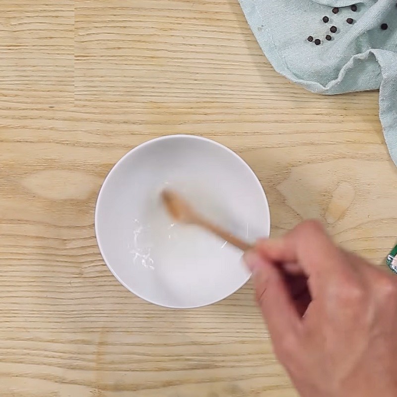 Bước 2 Trộn cơm Sushi chay nấm rau củ xào