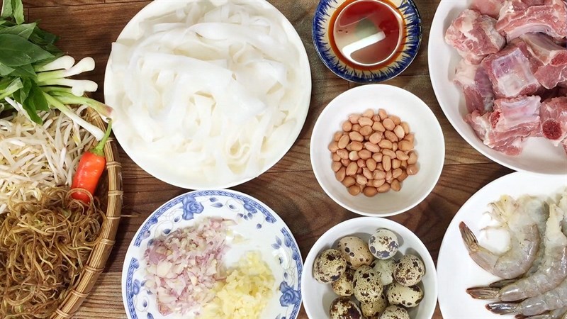 Nguyên liệu món ăn mì quảng sườn non