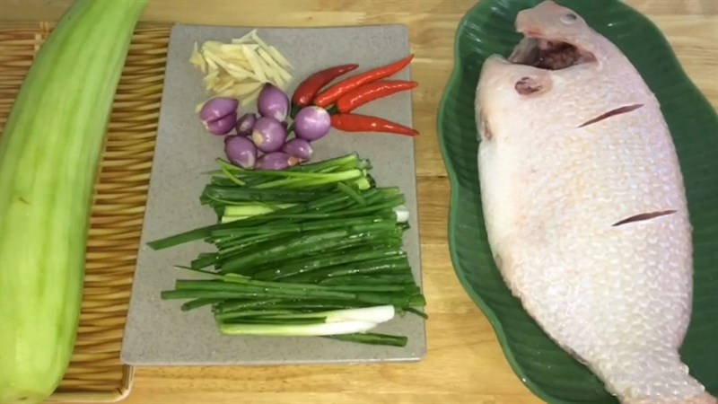 Nguyên liệu món ăn cá diêu hồng hấp bầu