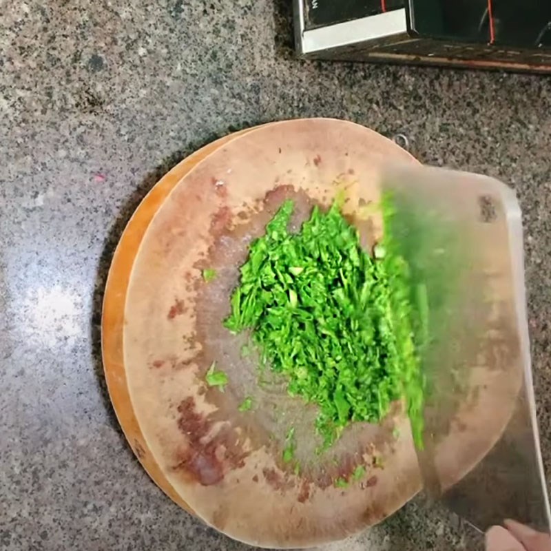 Bước 4 Băm nhuyễn rau và cá Cháo cá basa