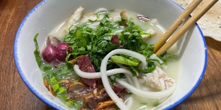 cach nau chao canh ca loc nong hoi thom ngon doi vi cho bua avt 1200x676 1