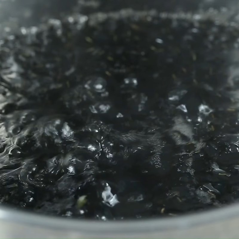 Bước 1 Sơ chế hạt sen và đậu đen Chè hạt sen đậu đen