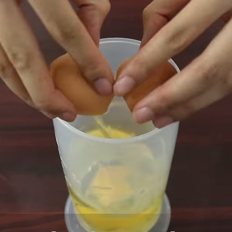 Bước 1 Cho nguyên liệu vào cối xay Sốt mayonnaise