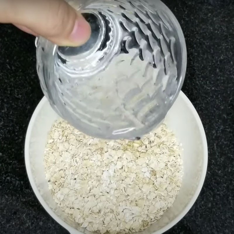 Bước 1 Chuẩn bị yến mạch Cháo yến mạch khoai lang cho bé ăn dặm