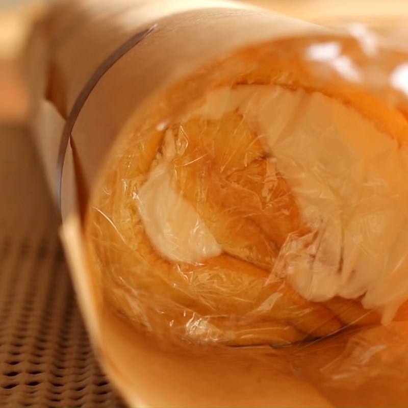 Bước 7 Cuộn và cắt bánh Bánh chiffon cuộn kem