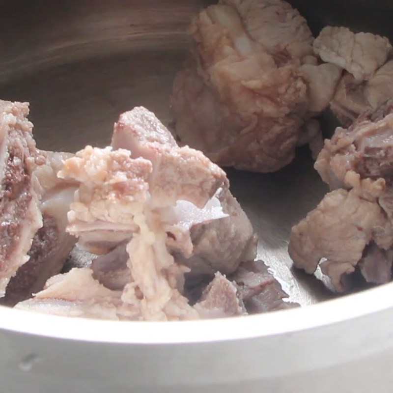 Bước 2 Hầm xương heo Cháo canh Nghệ An xương heo