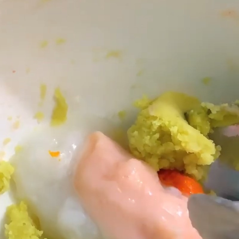 Bước 4 Hoàn thành Cháo tôm khoai lang cà rốt