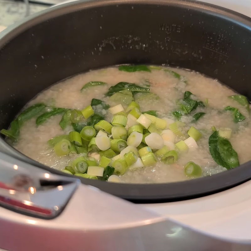 Bước 3 Hoàn thành Cháo sườn nấu bằng nồi cơm điện Cuckoo