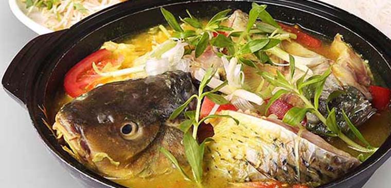 huong dan cach nau lau ca chep gion ngon dam da 2 760x367 1