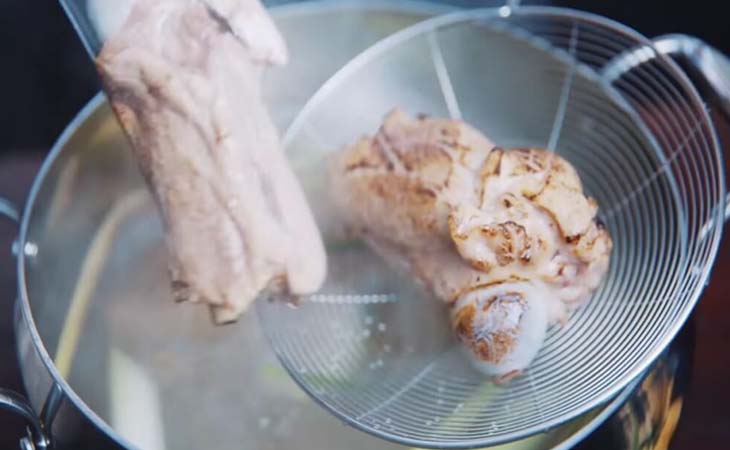 Bước 1 Sơ chế các nguyên liệu Lẩu cá chép