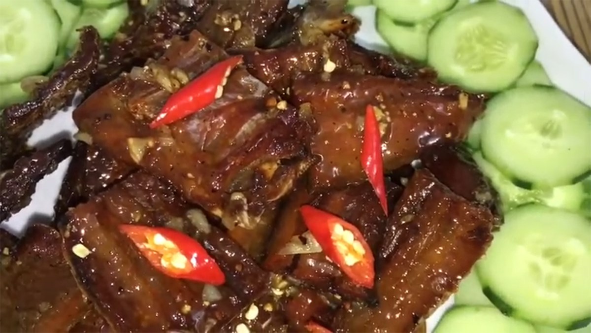 Khô cá lóc chiên giấm đường