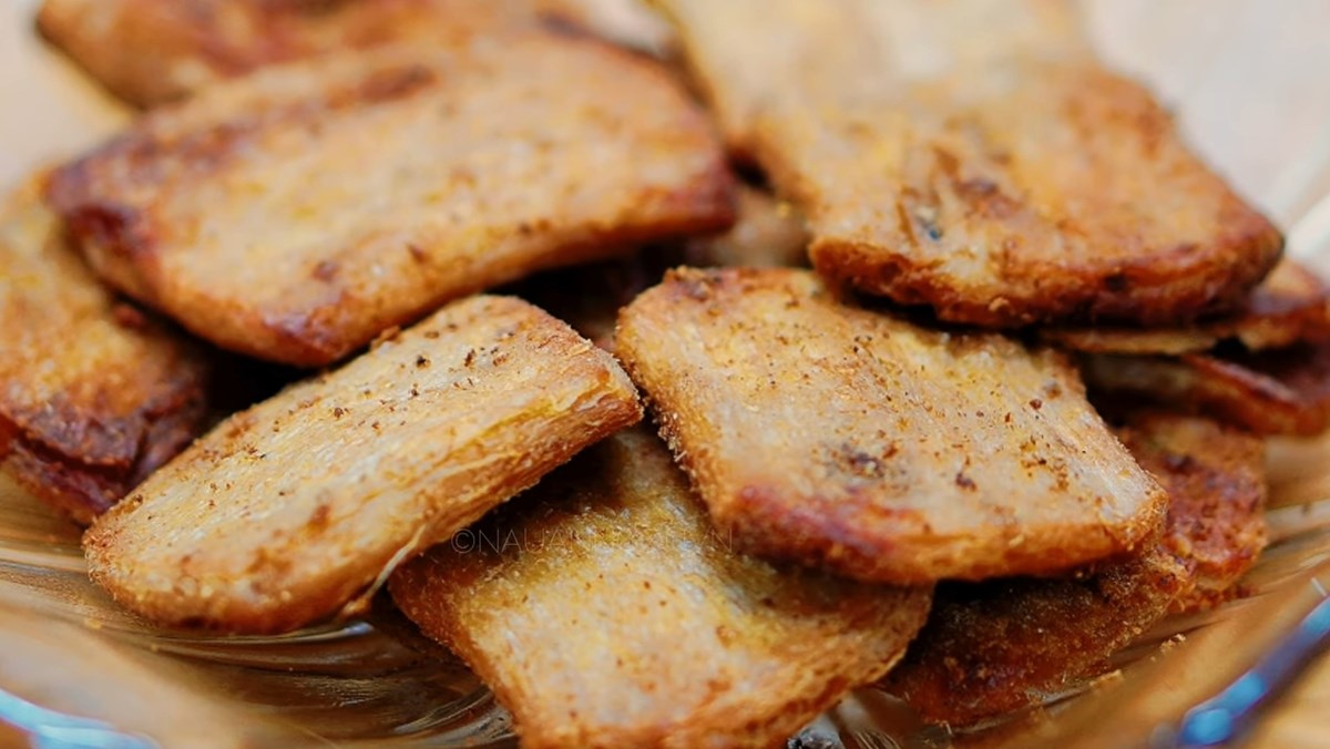 Khô cá tra chay (khô lăn phồng chay)