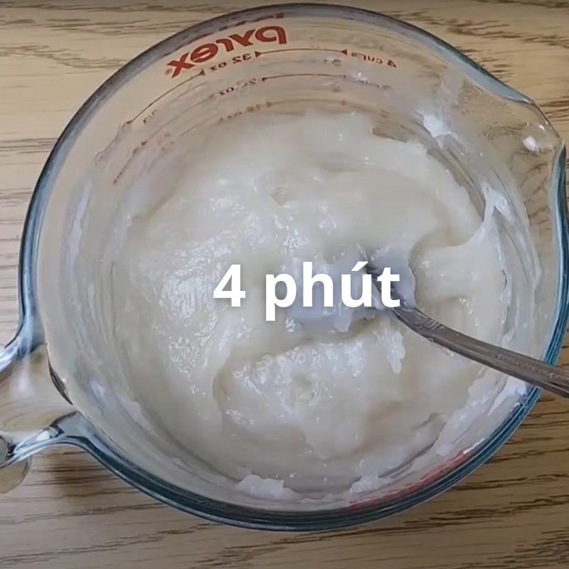 Bước 4 Làm bánh hồng Bánh hồng bằng lò vi sóng