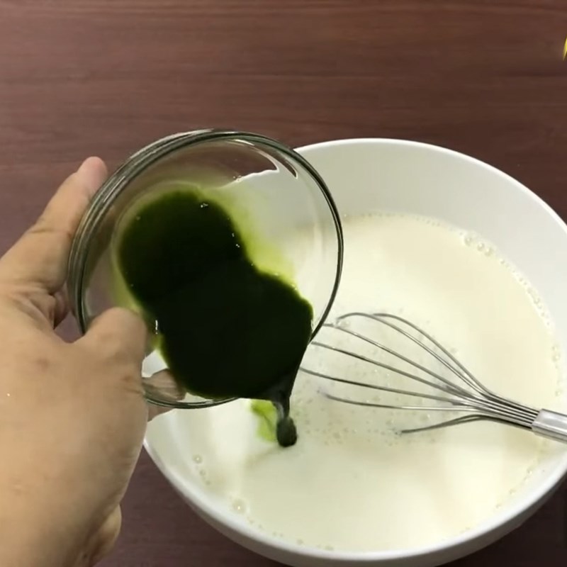 Bước 2 Làm hỗn hợp sữa chua Sữa chua matcha
