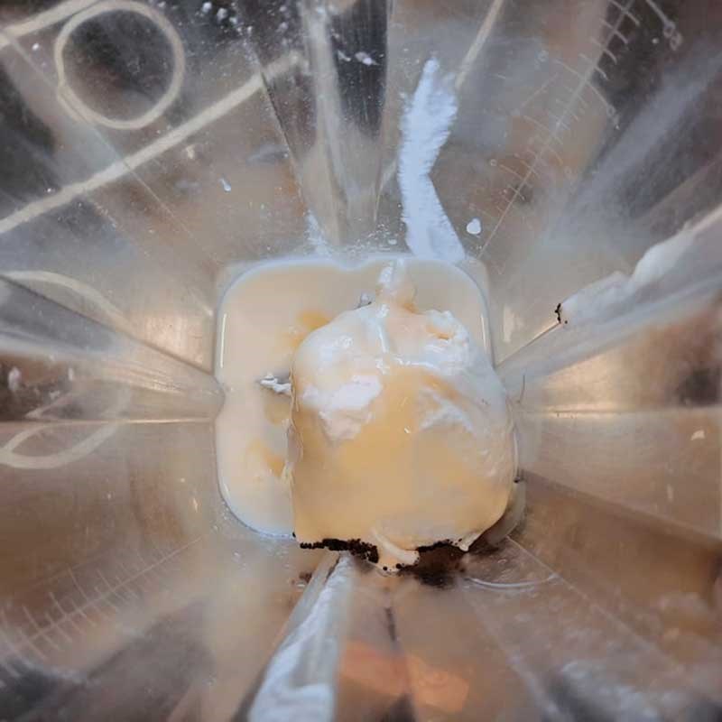 Bước 2 Làm hỗn hợp sữa lắc vani Sữa lắc vani