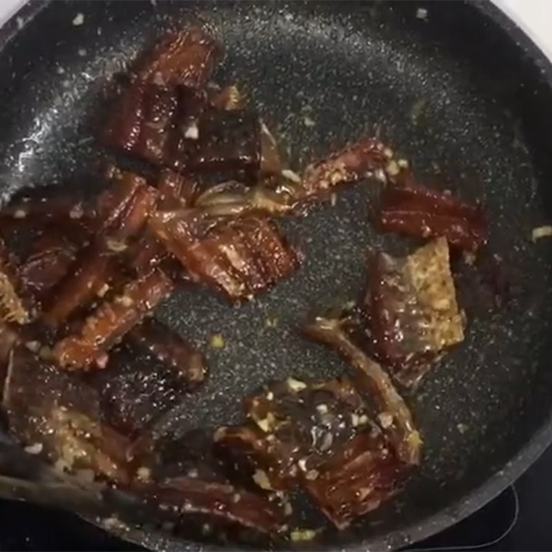 Bước 3 Làm khô cá lóc chiên giấm đường Khô cá lóc chiên giấm đường