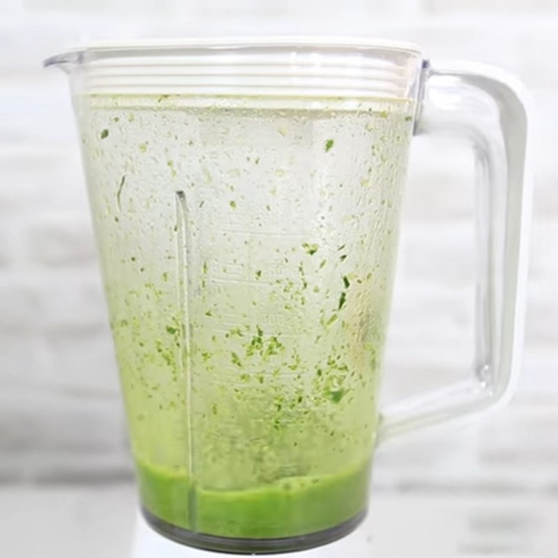 Bước 1 Làm nước cốt lá dưới Sữa chua lá dứa